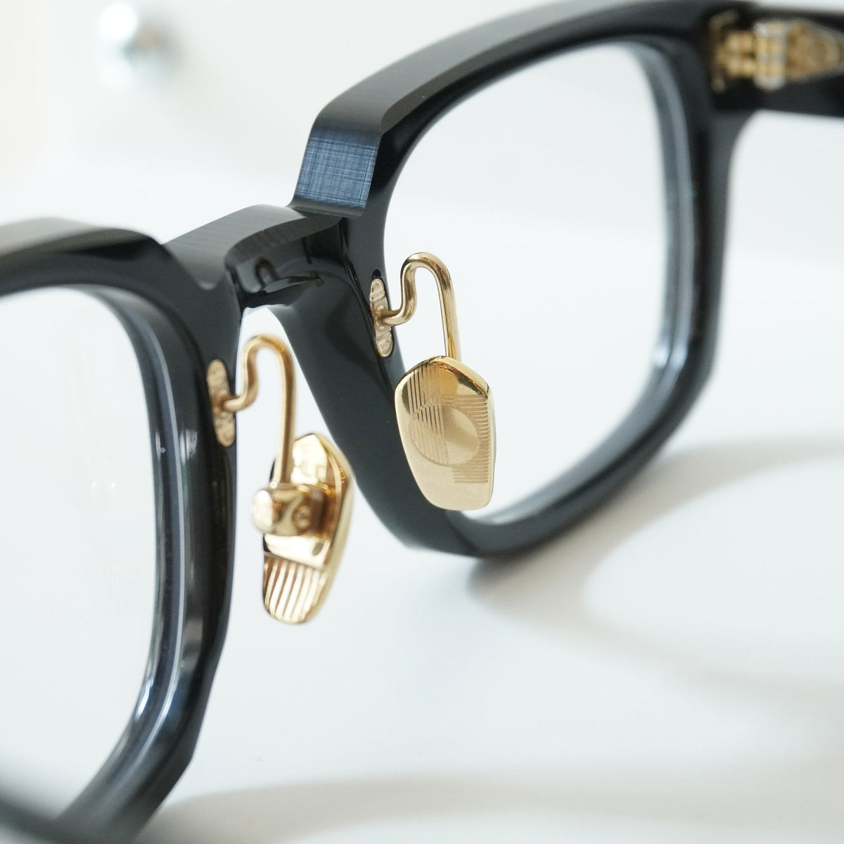 ALEXANDRE Ⅲ WITH PAD (BLACK)