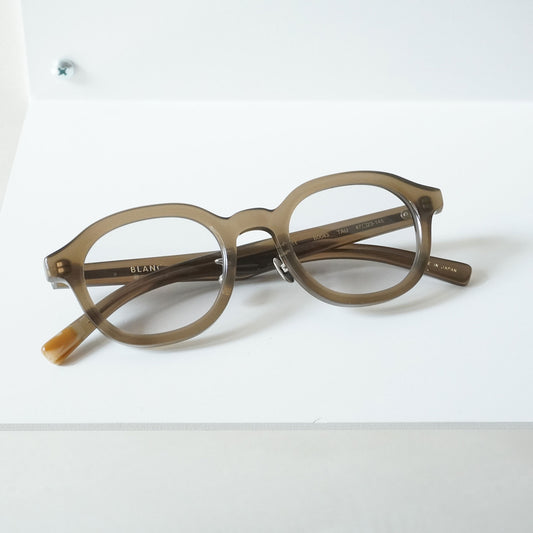 B0043 (TAUPE)