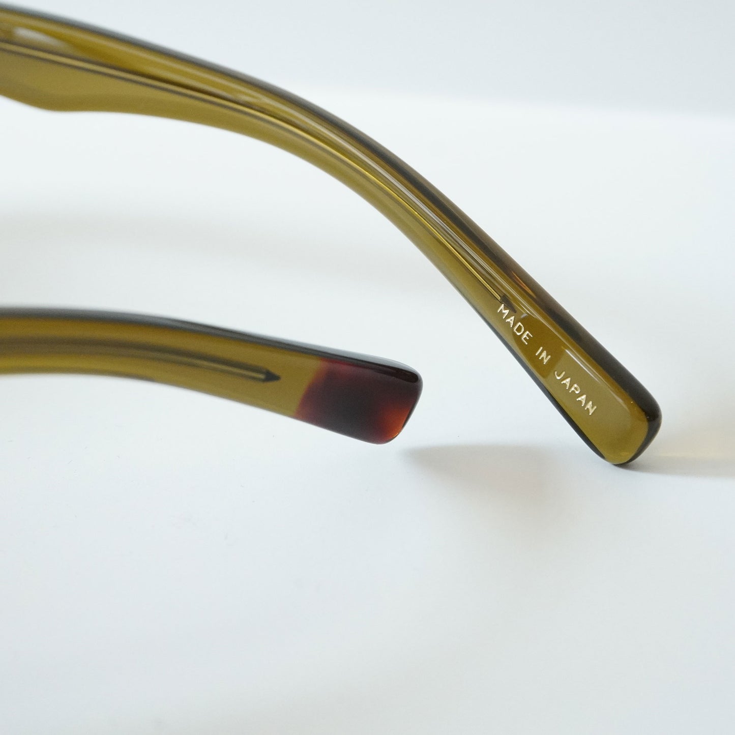 B0043 (VINTAGE OLIVE)