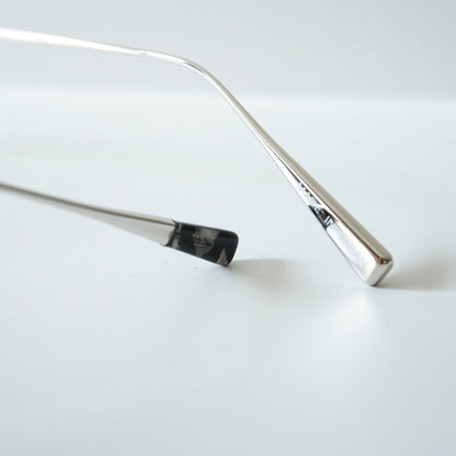 B0049 (SILVER)