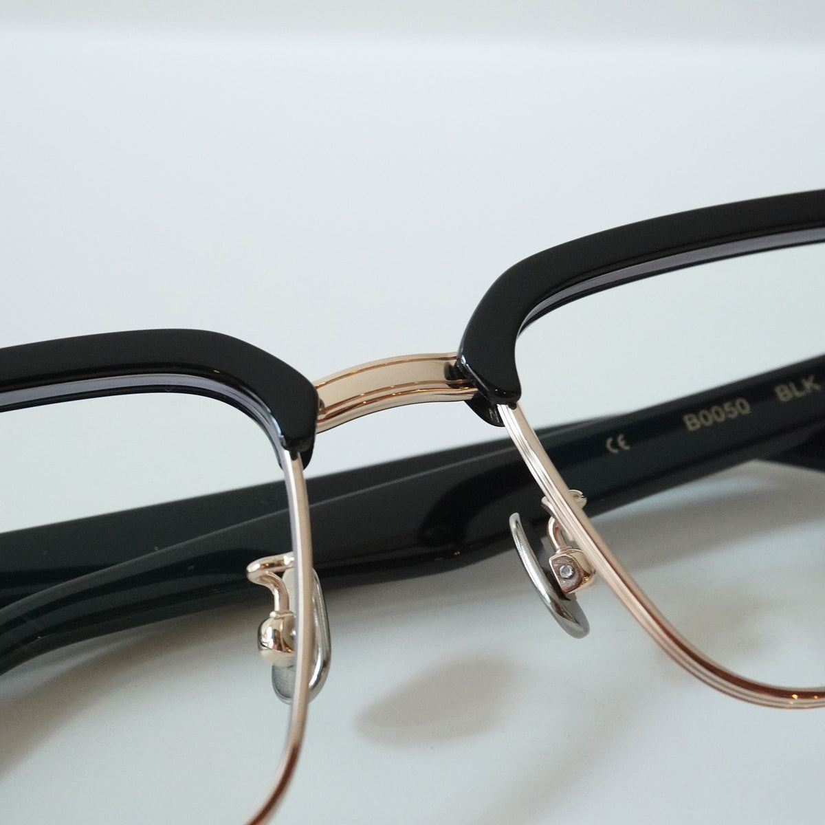 B0050 (BLACK)