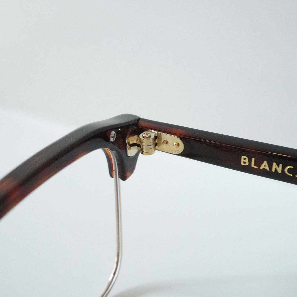 B0050 (DARK HAVANA)
