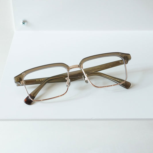 B0050 (TAUPE)