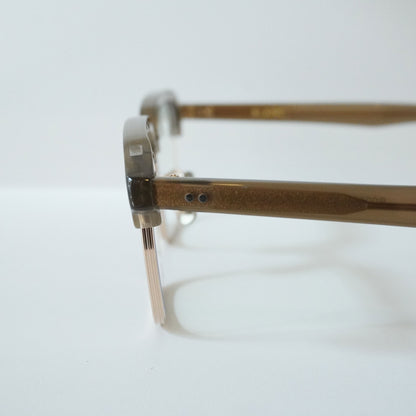 B0050 (TAUPE)