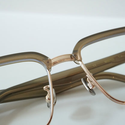 B0050 (TAUPE)