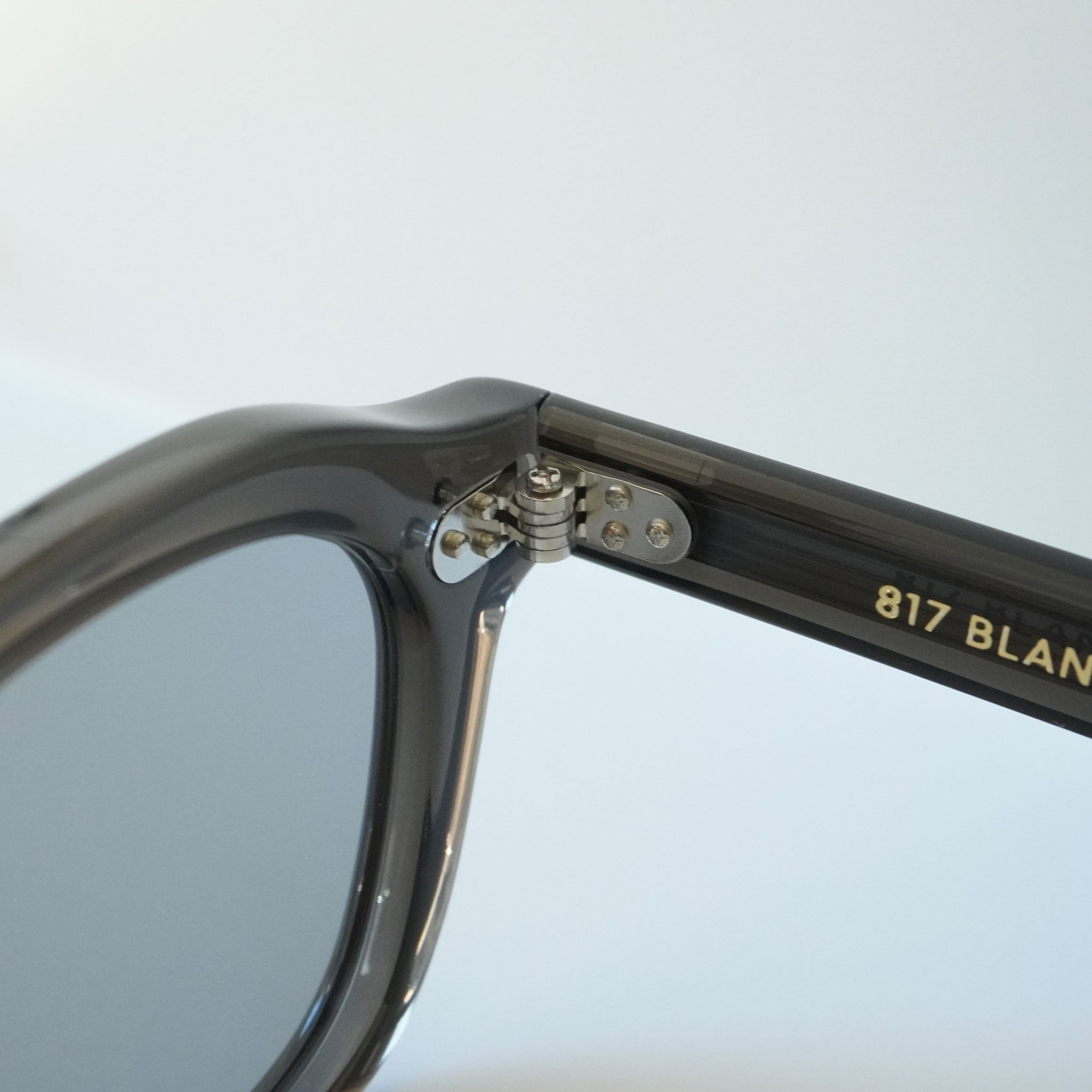 BLANC.. be008 CLR D GRY 度入りカラーレンズ入り BLANC.. ブラン / BE008 / CLEAR DARK GREY / サングラス – KRANC OPTICAL