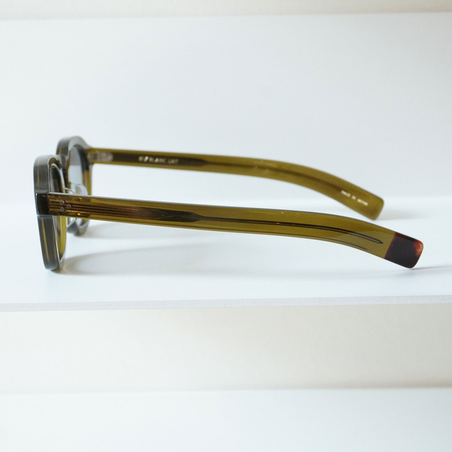 BE008 (VINTAGE OLIVE)