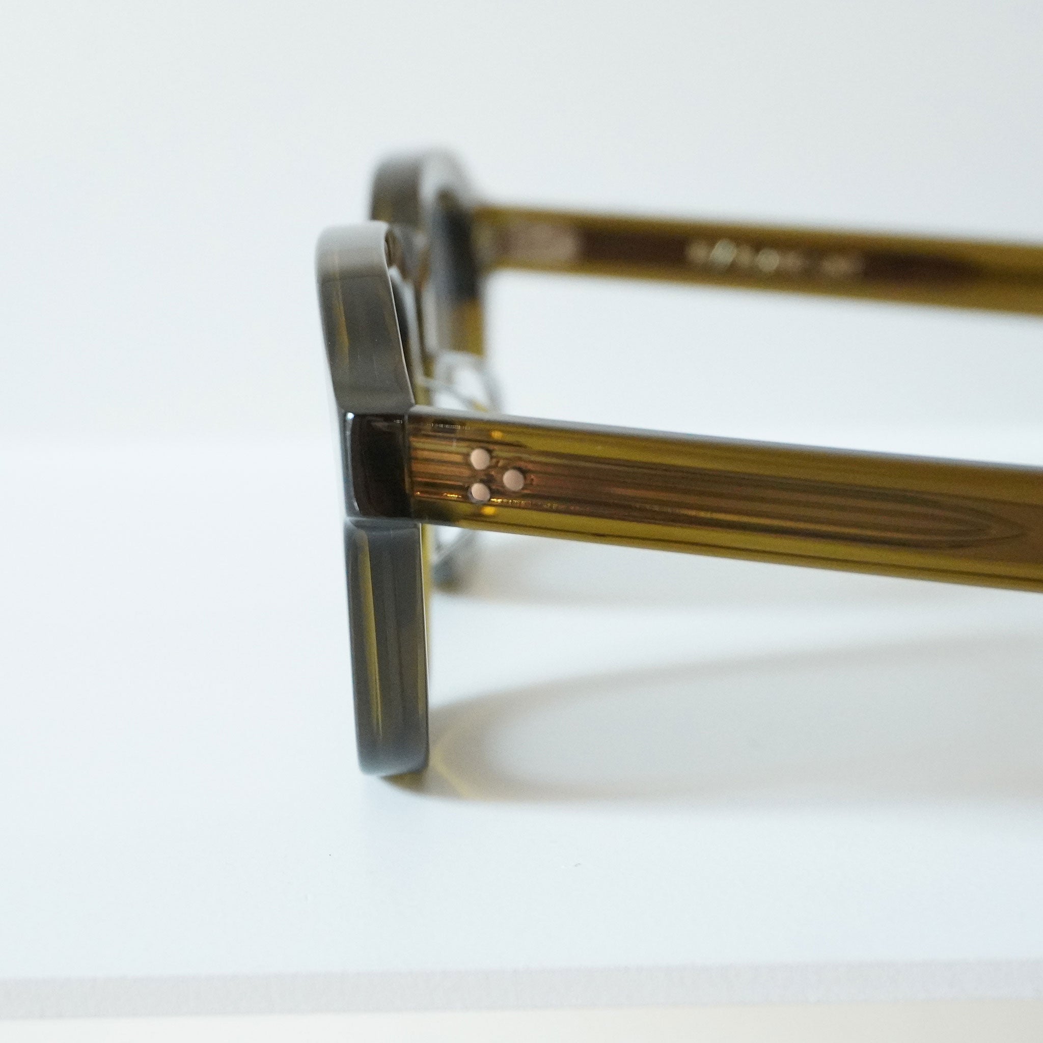 BLANC.. ブラン / BE008 / VINTAGE OLIVE / サングラス – KRANC OPTICAL