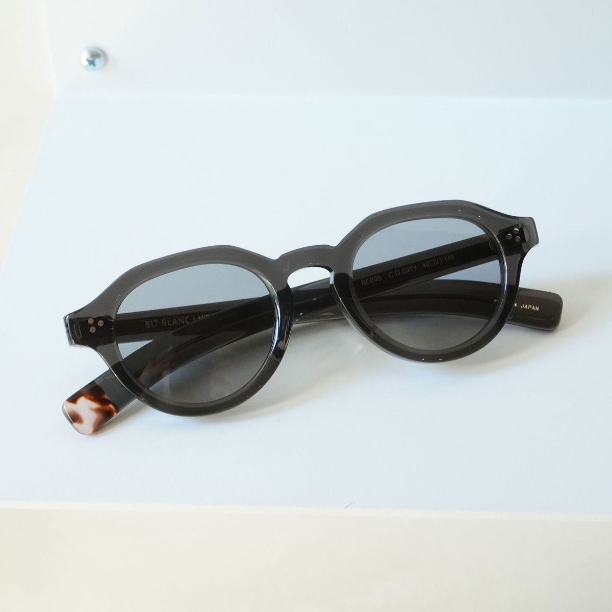 BLANC.. ブラン / BE009 / CLEAR DARK GREY / サングラス – KRANC OPTICAL