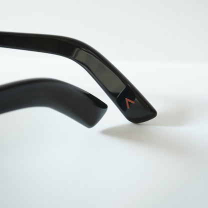 GODARD (C1 - RECORD BLACK)