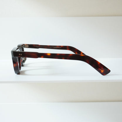 GODARD (C2 - TORTOISE)