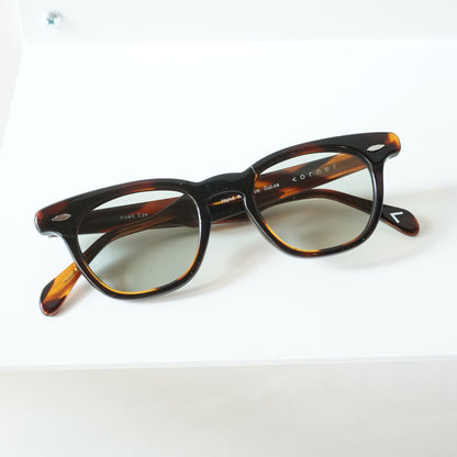HAWKK EYE (C8 - AMBER)