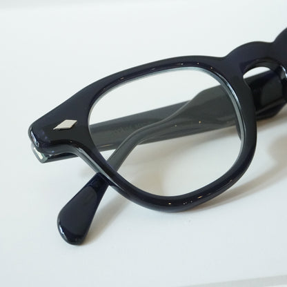 LOCKED HANDS (C11 - BLACK IN BLUE)