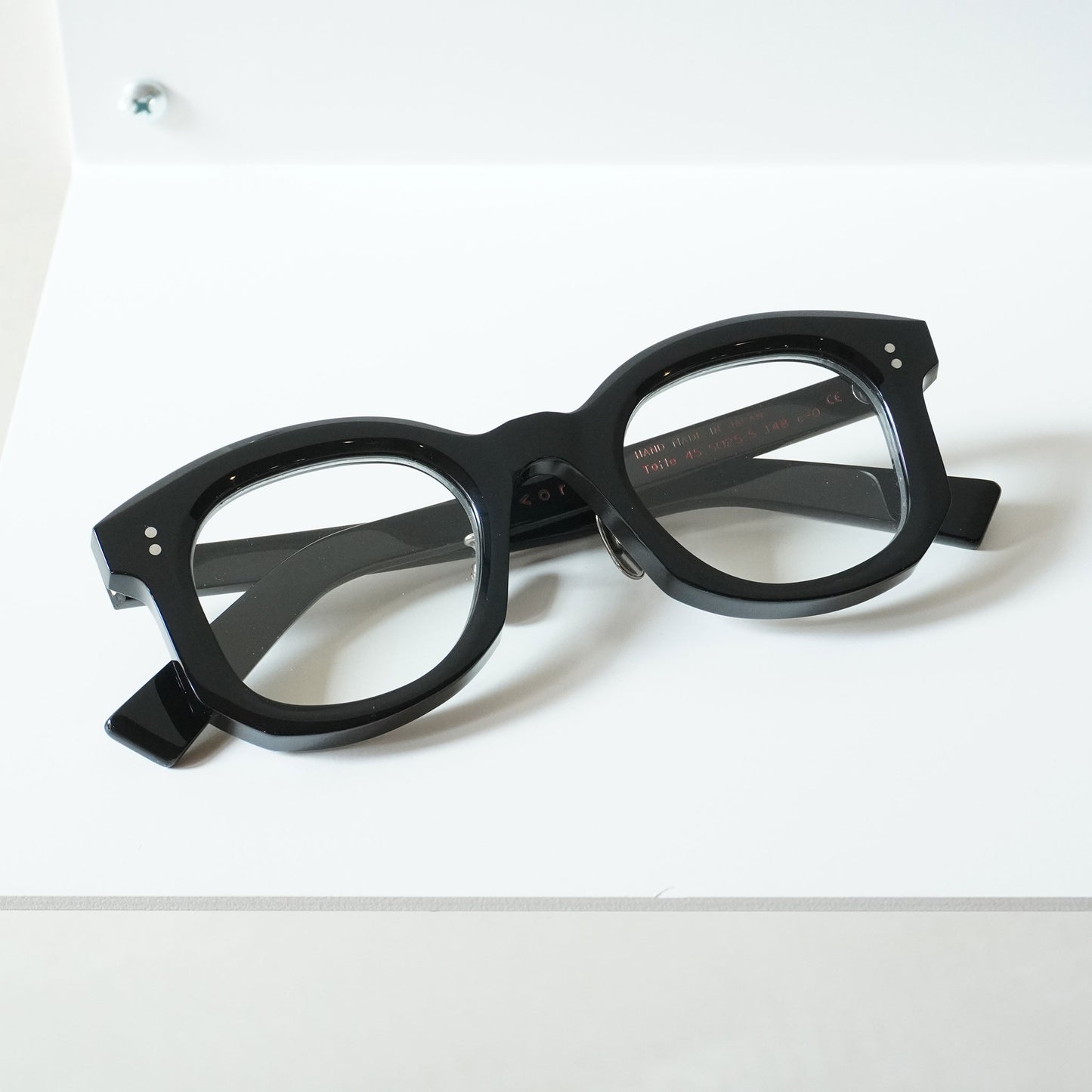 TOILE (C0 - BLACK)