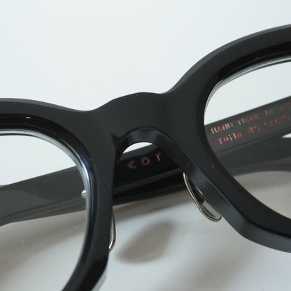 TOILE (C0 - BLACK)