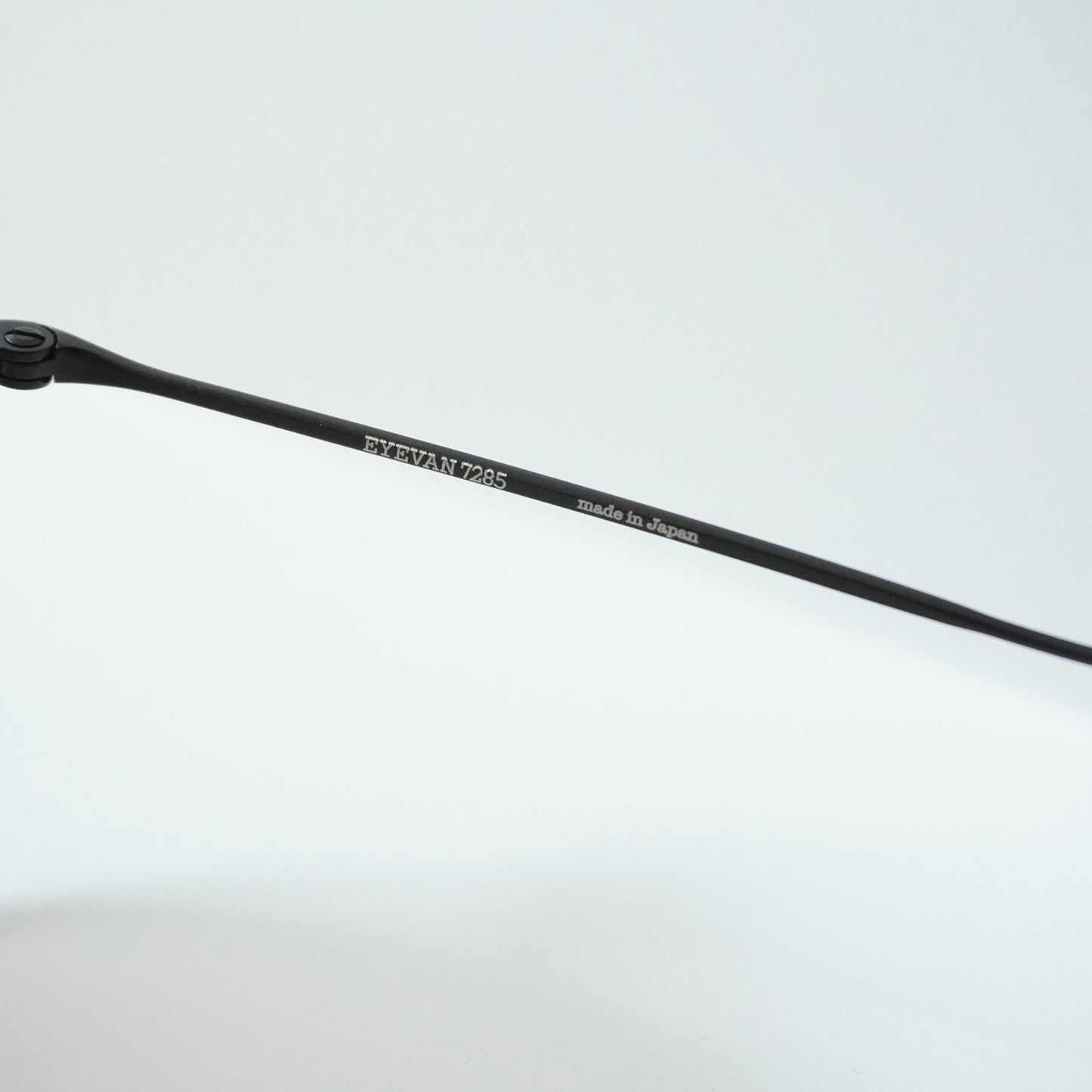 1011 (805 - MAT BLACK)