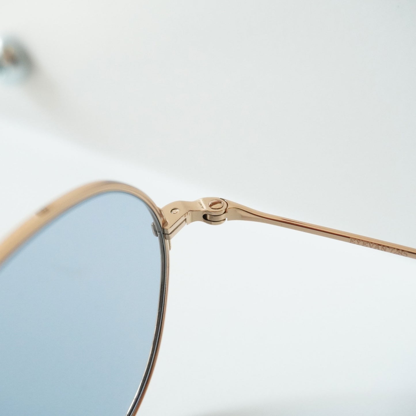 1011 (900 - EYEVAN GOLD)