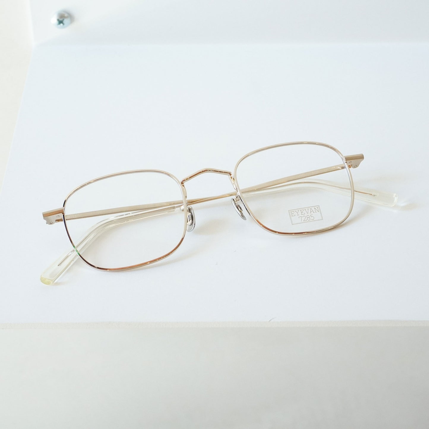 1021 (902 - WHITE GOLD)