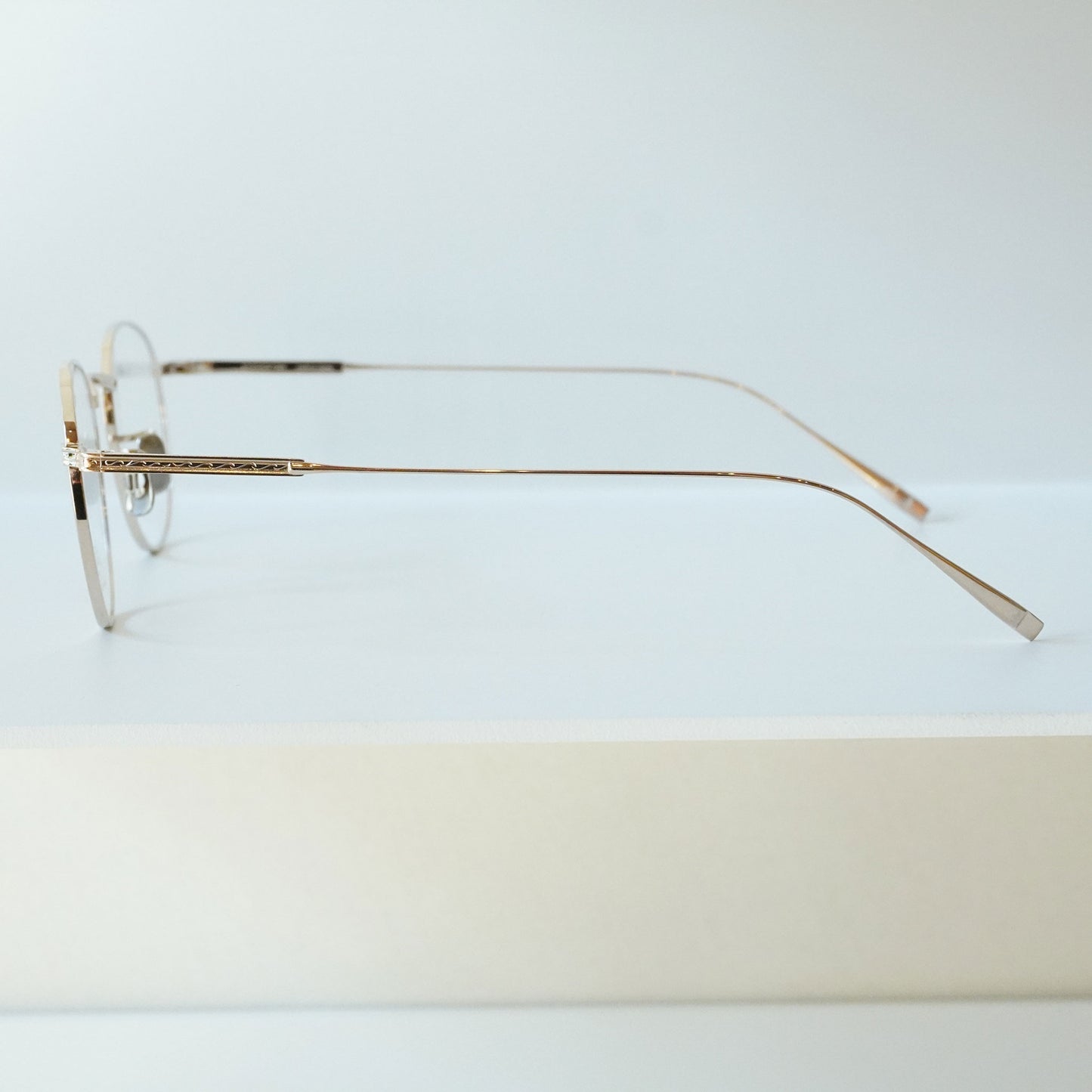 1025 (902 - WHITE GOLD)