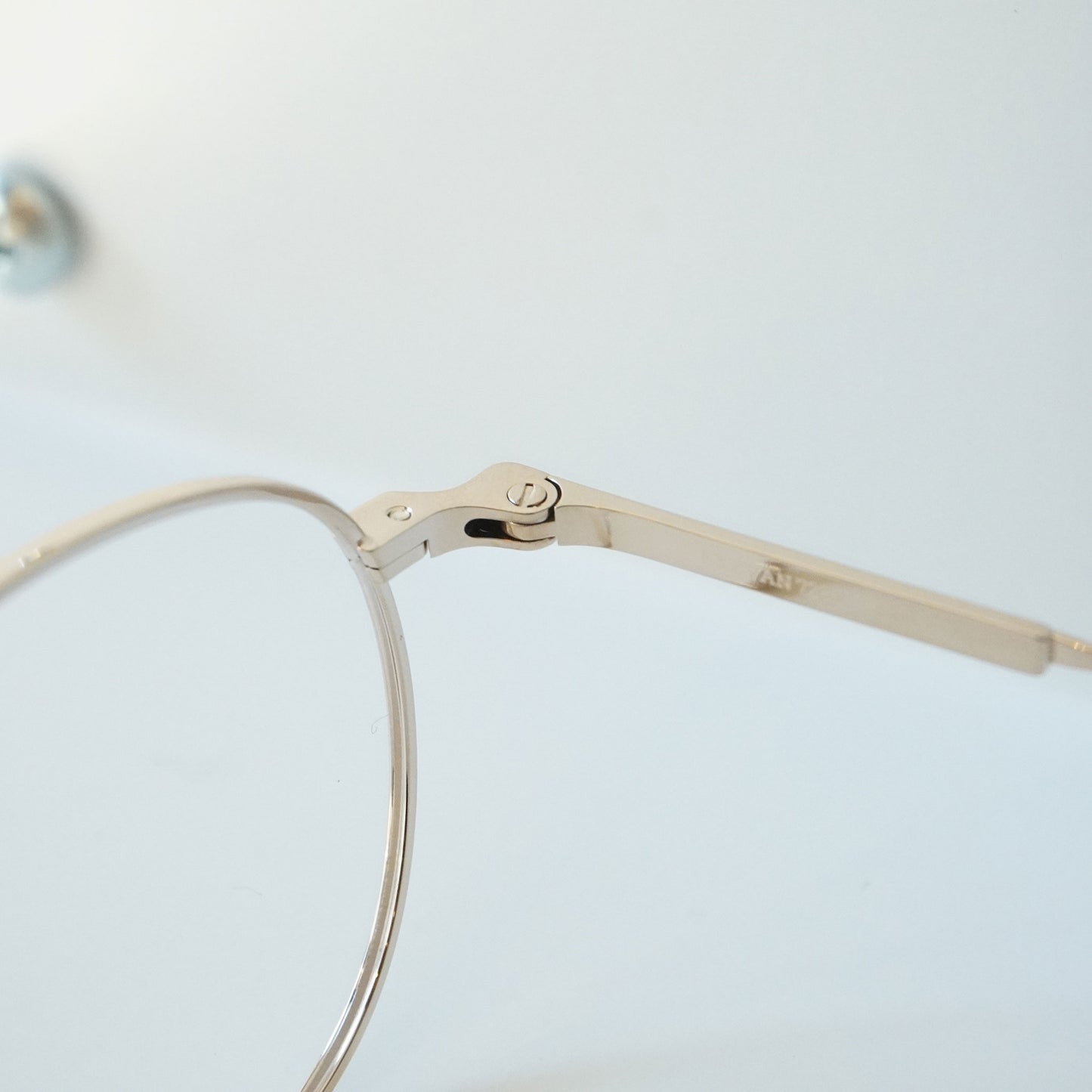 1025 (902 - WHITE GOLD)