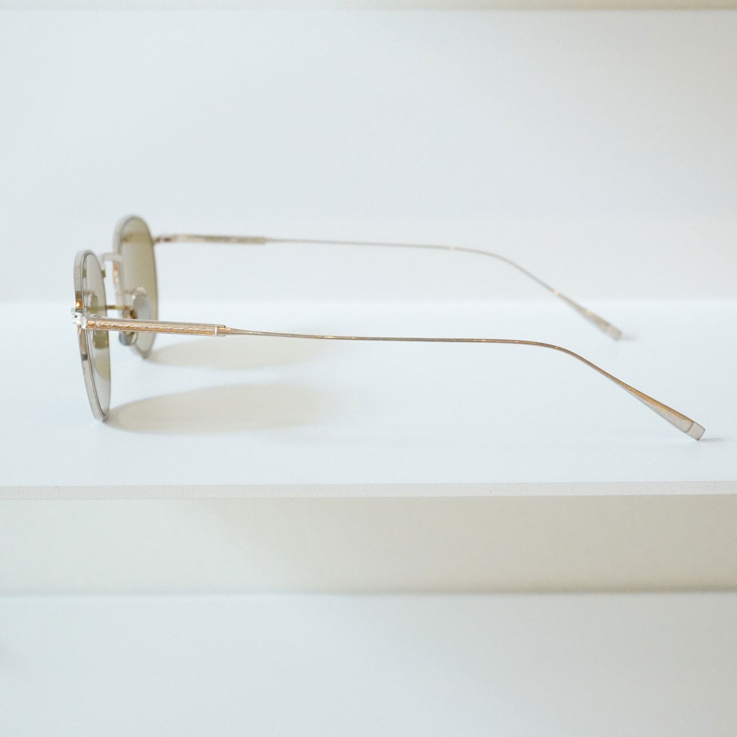 1025 (819 - VINTAGE GOLD)