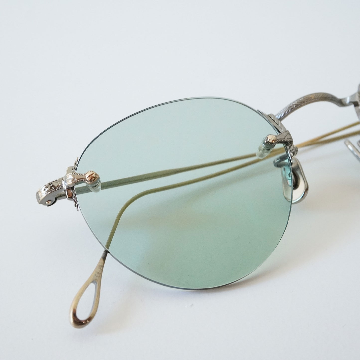 140 48 (901 - ANTIQUE GOLD)