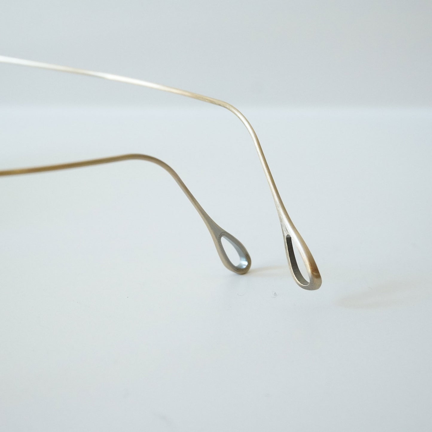 140 48 (901 - ANTIQUE GOLD)