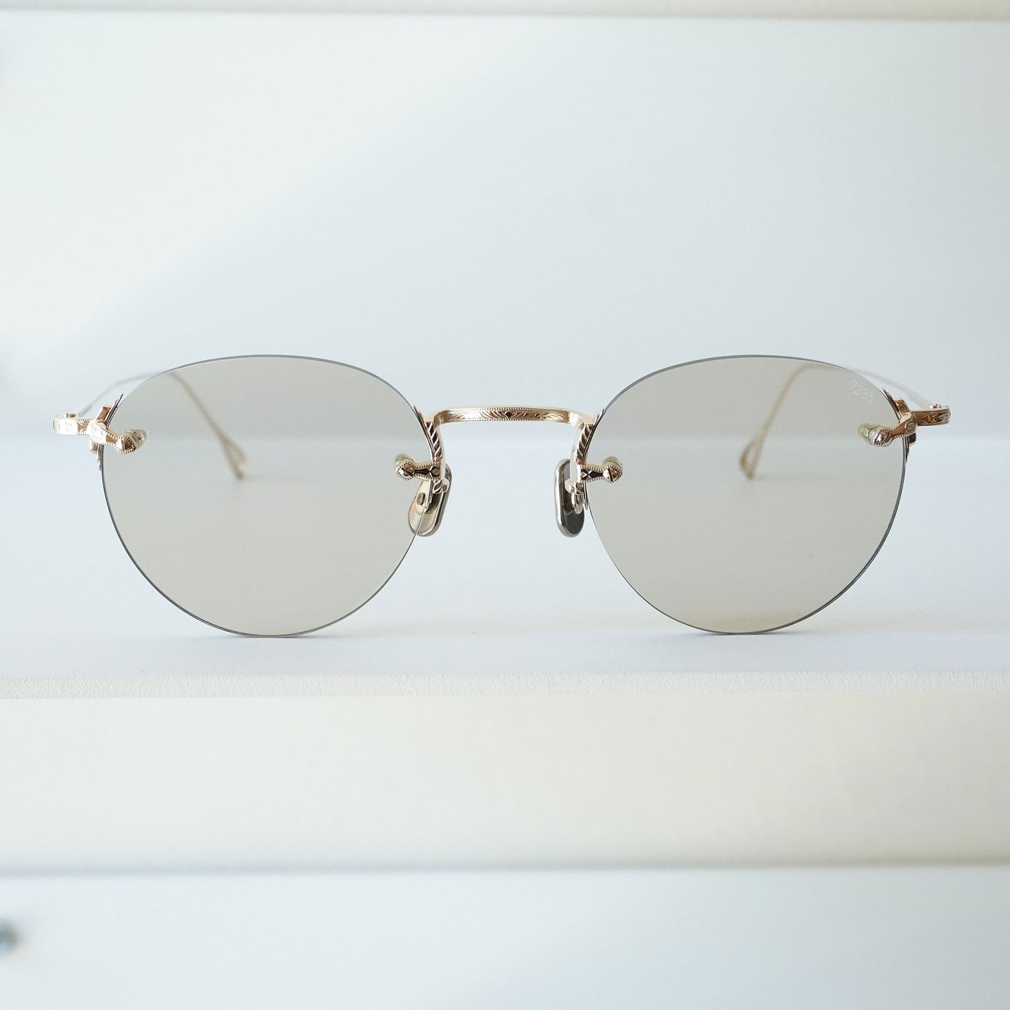 140 48 (902 - WHITE GOLD)