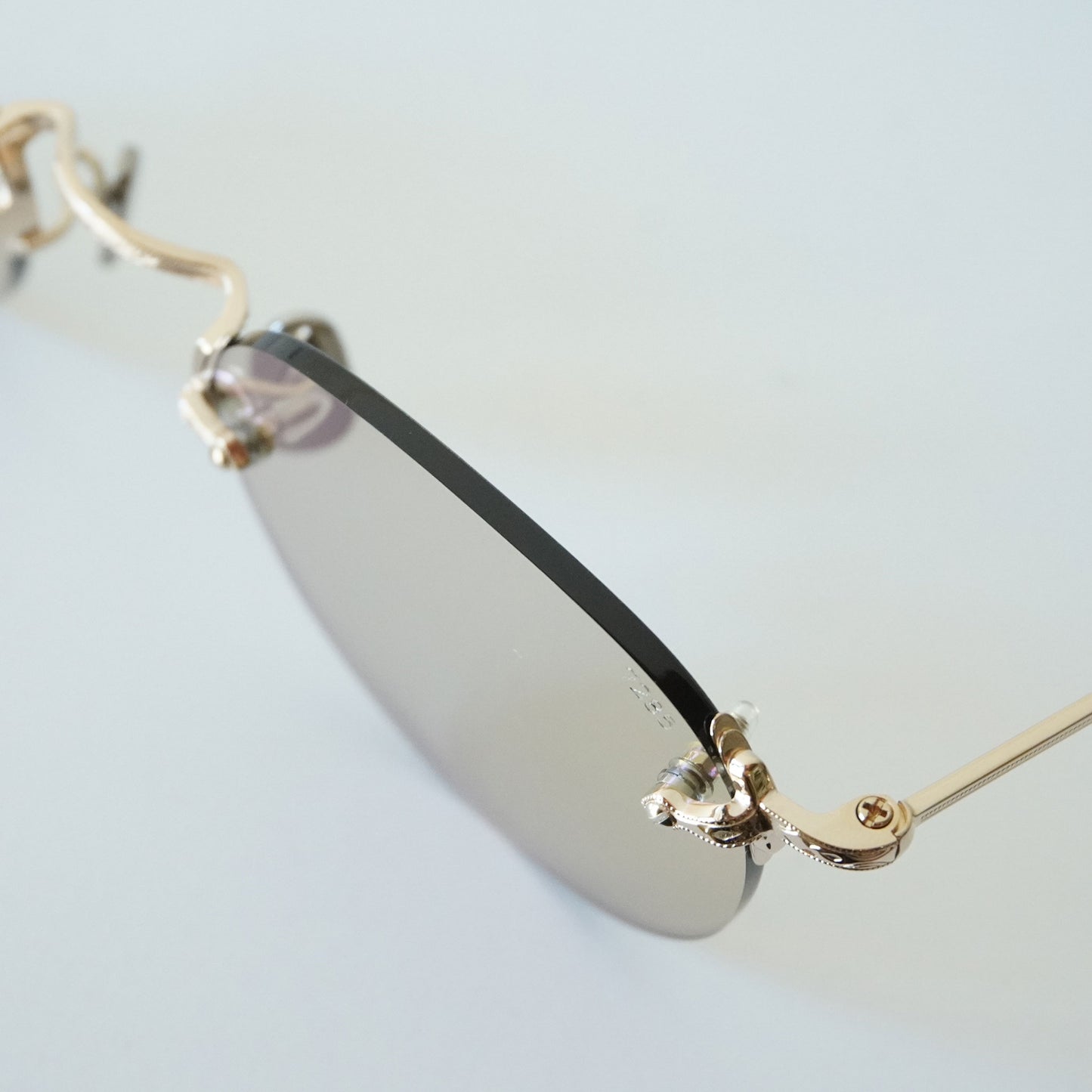 140 48 (902 - WHITE GOLD)