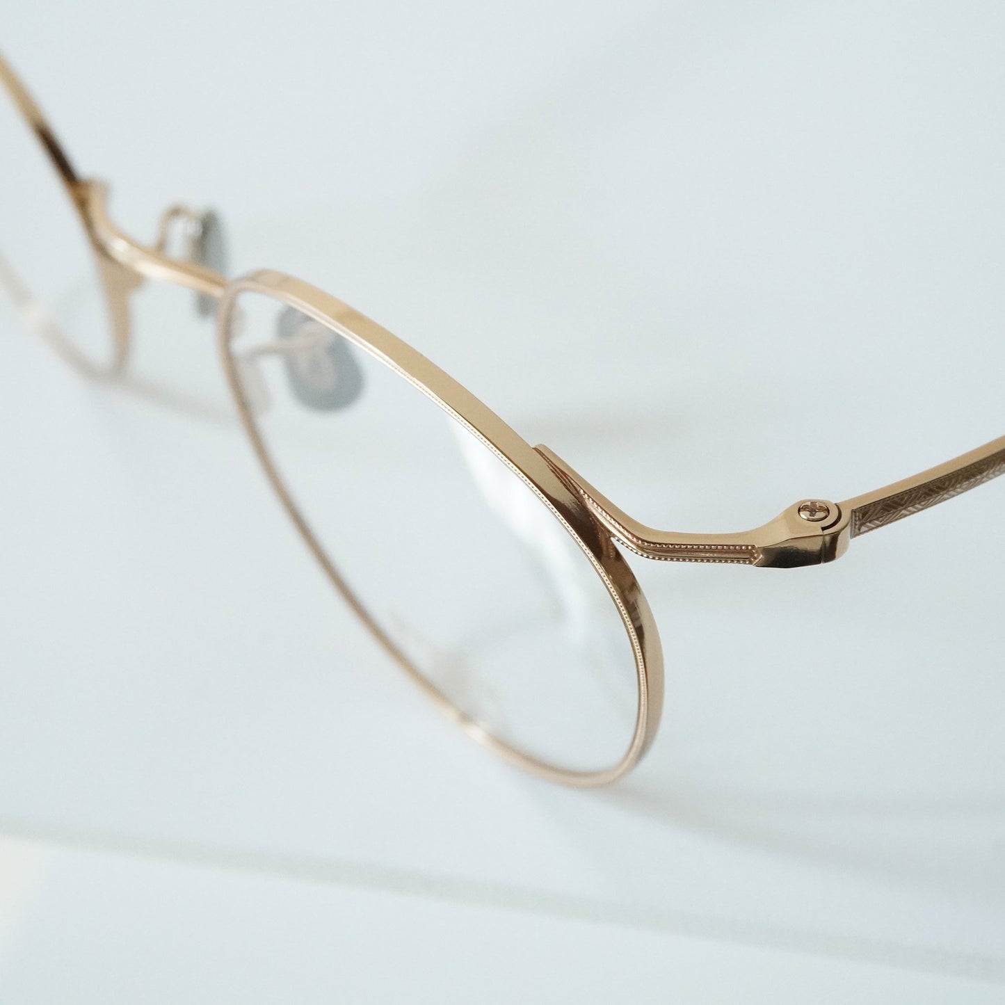 156B 48 (900 - EYEVAN GOLD)