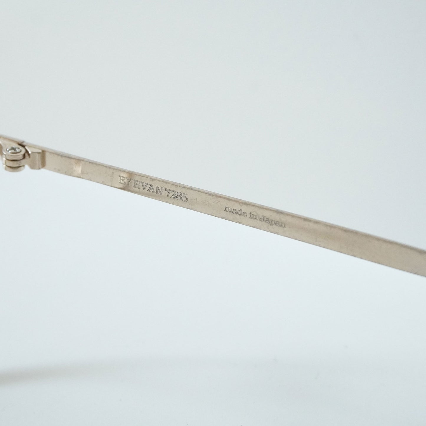 163 (819 - VINTAGE GOLD)