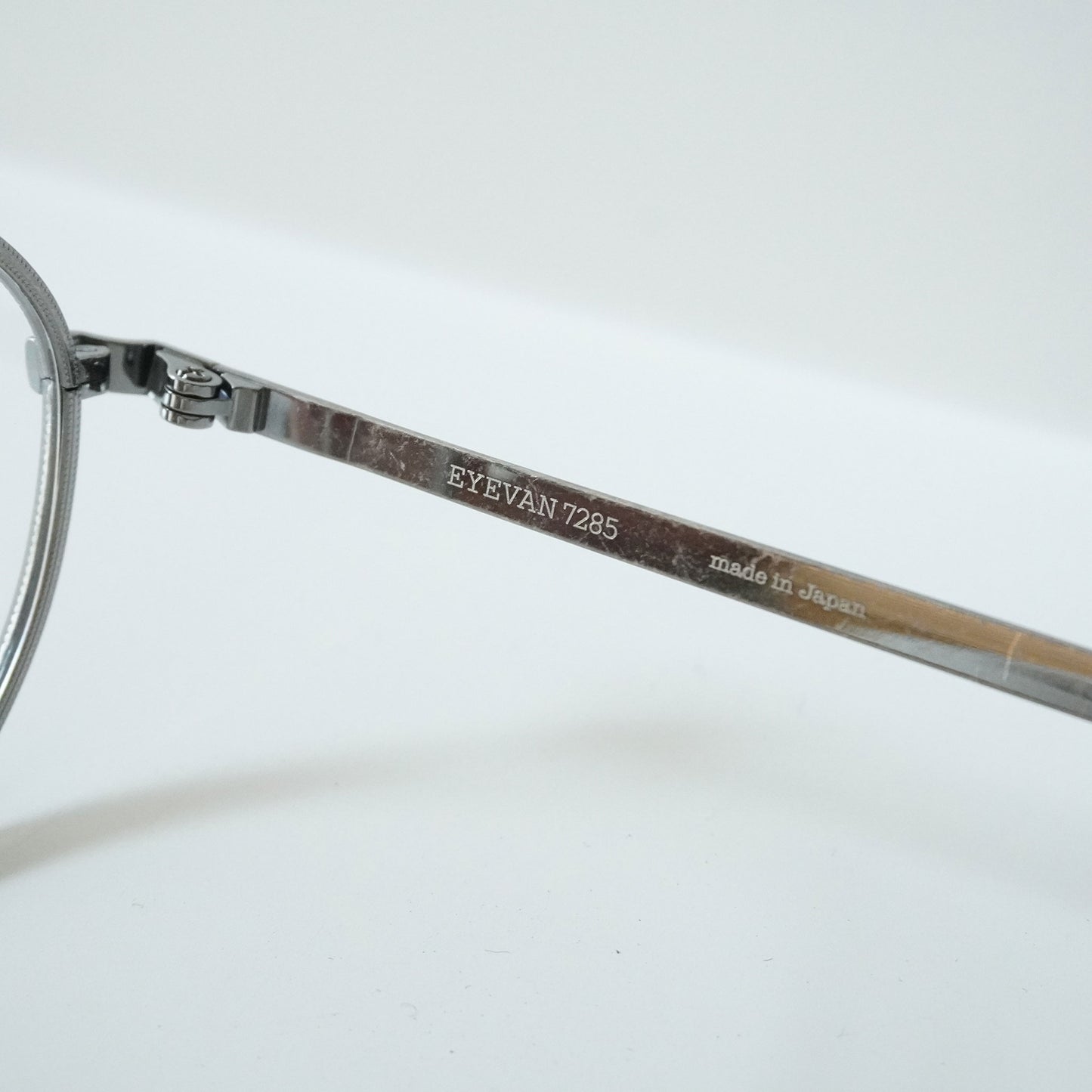 163 (820 - VINTAGE GUNMETAL)