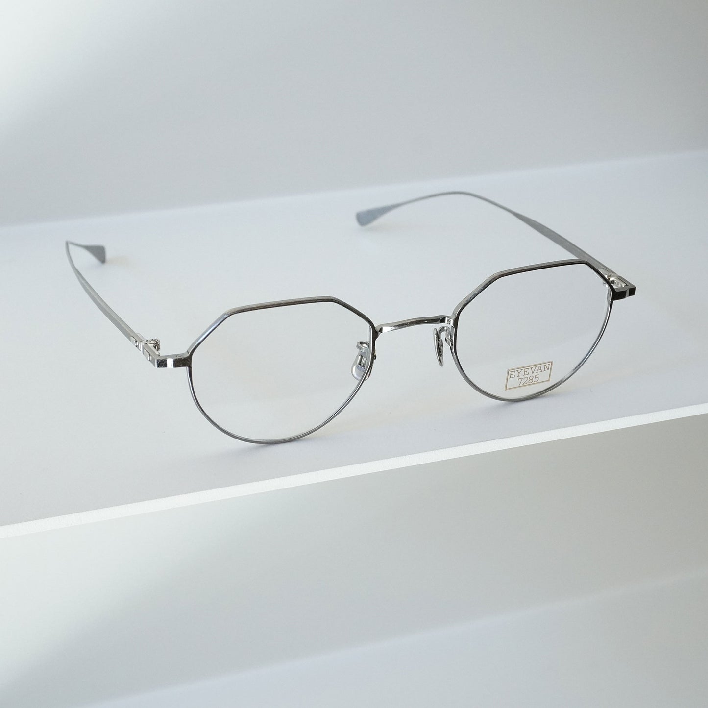 177 (820 - VINTAGE GUNMETAL)