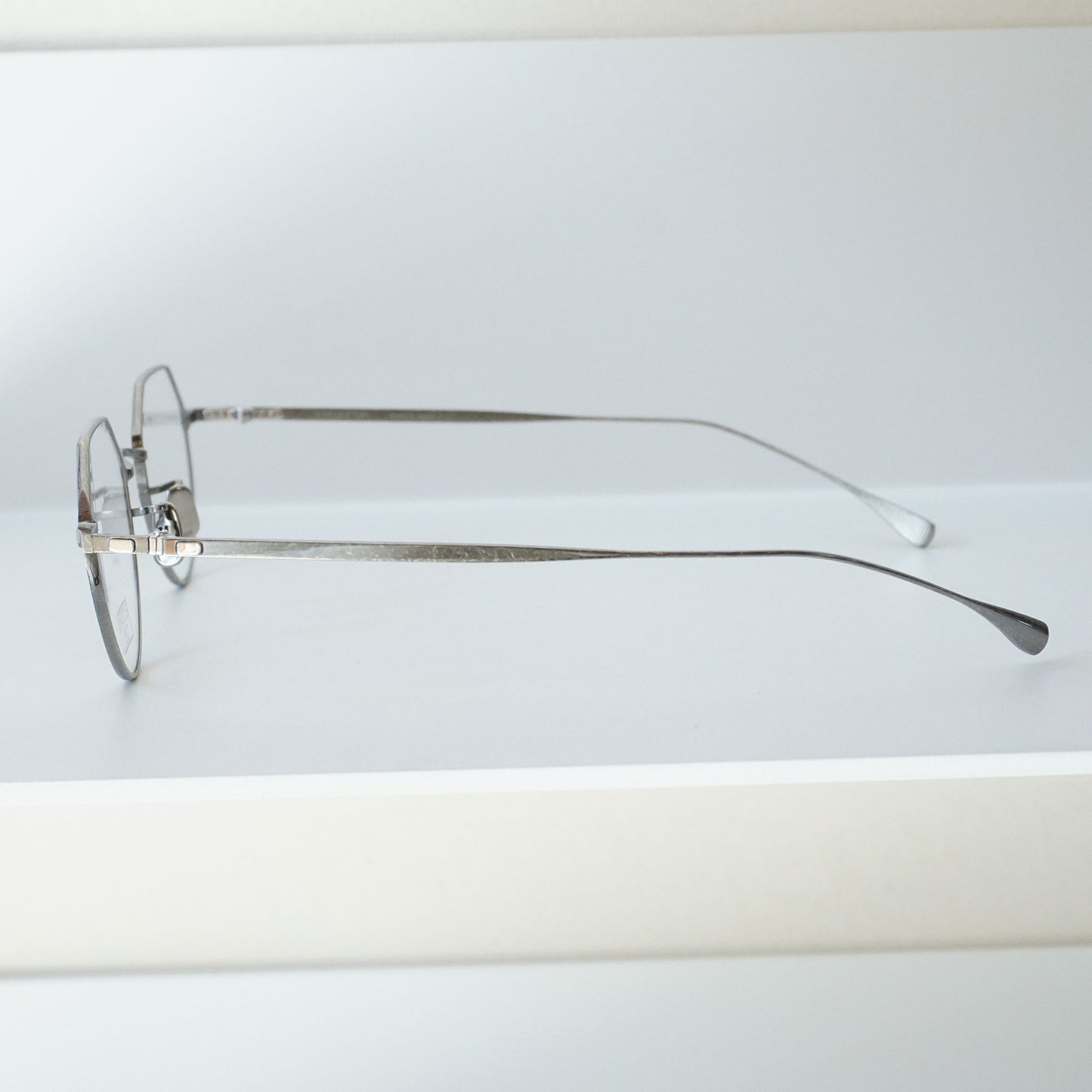 177 (820 - VINTAGE GUNMETAL)