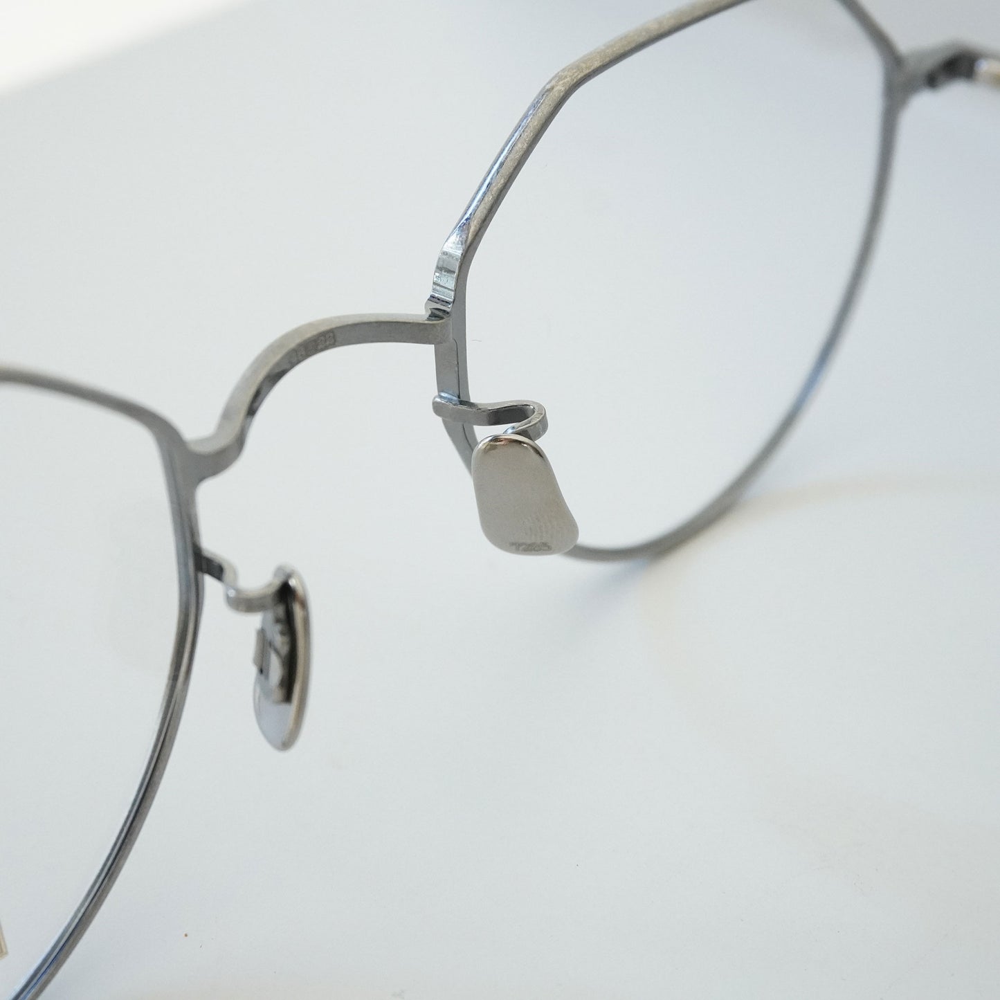 177 (820 - VINTAGE GUNMETAL)