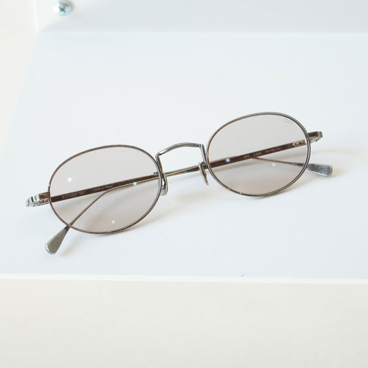 197 (820 - VINTAGE BLACK)