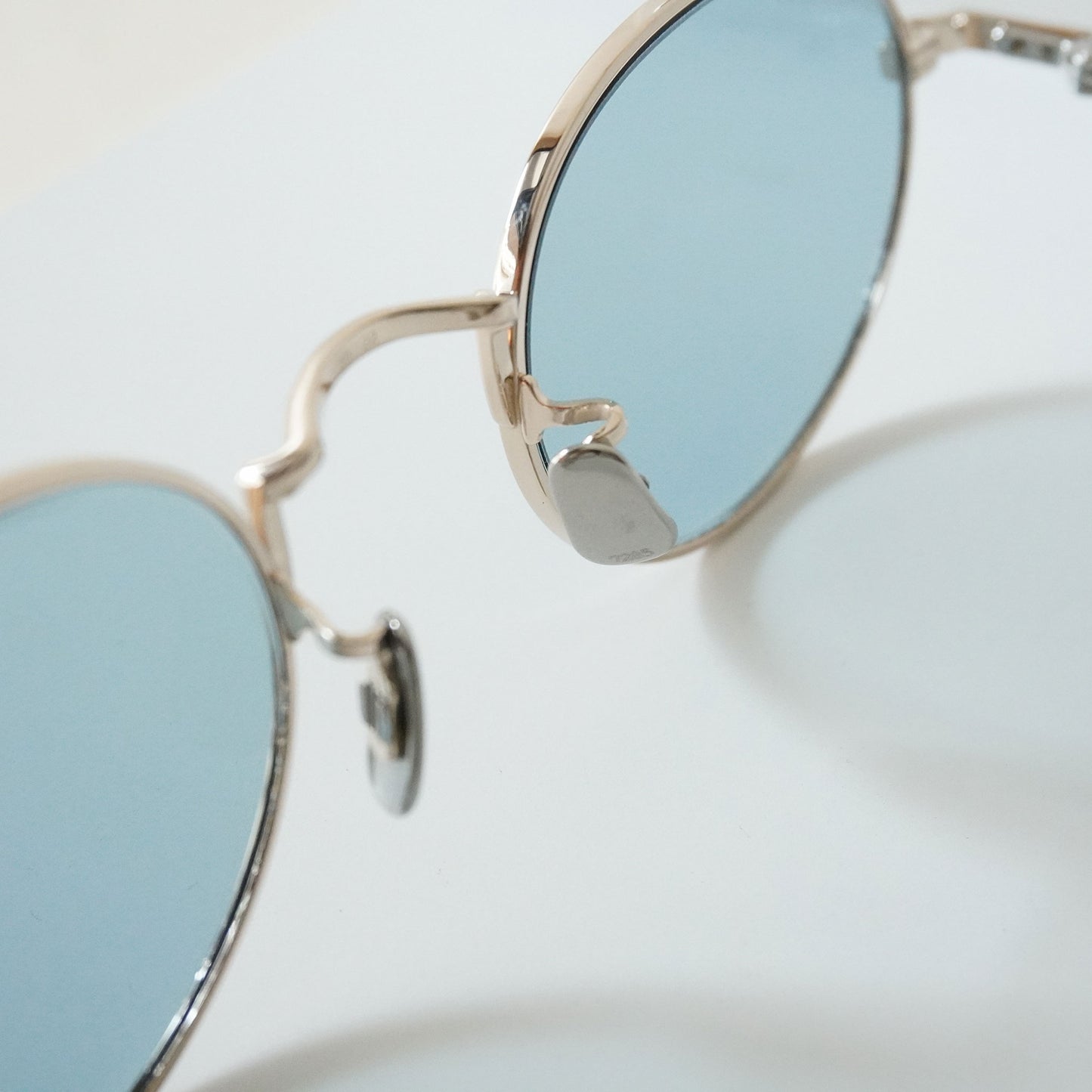 1017 48 (902 - WHITE GOLD)