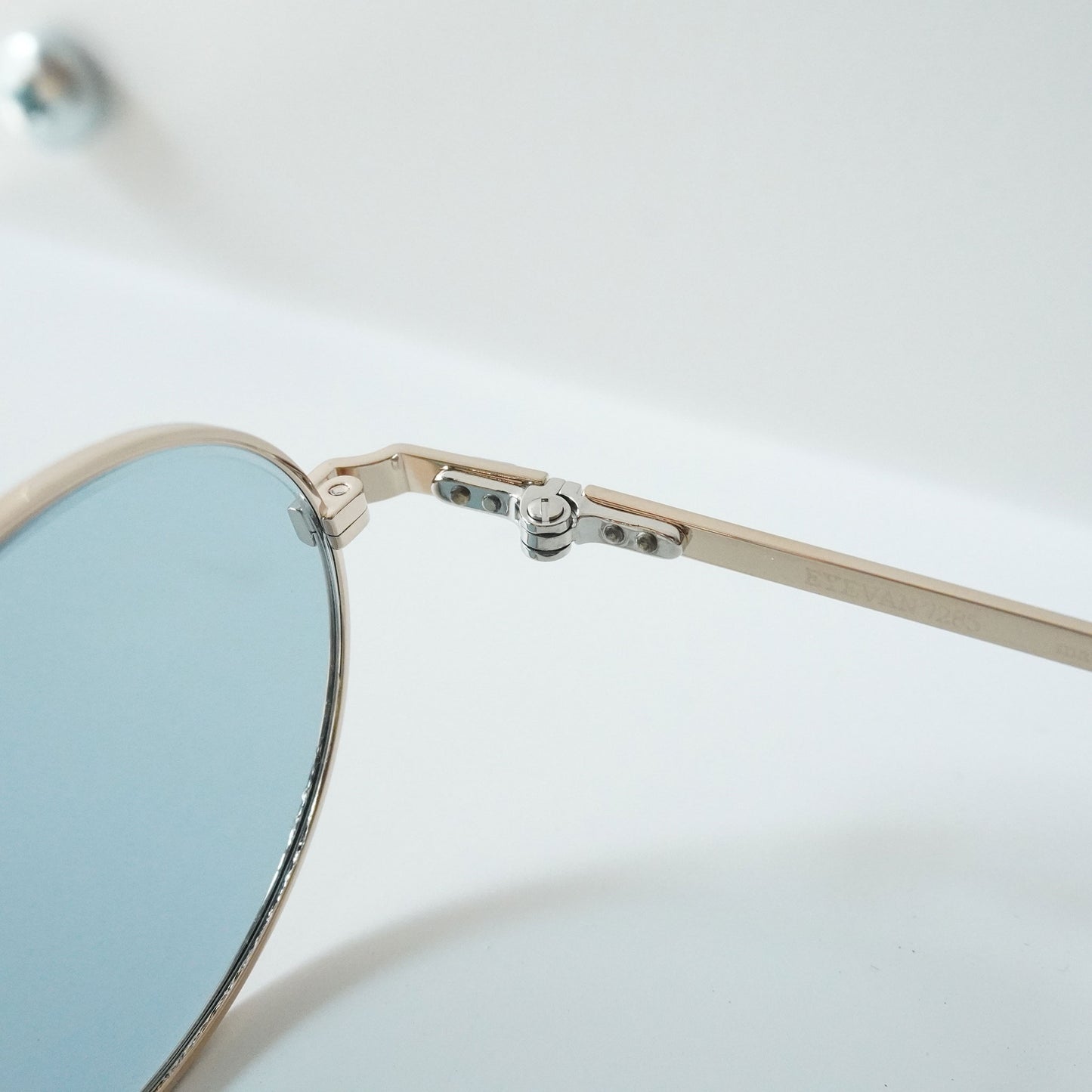 1017 48 (902 - WHITE GOLD)