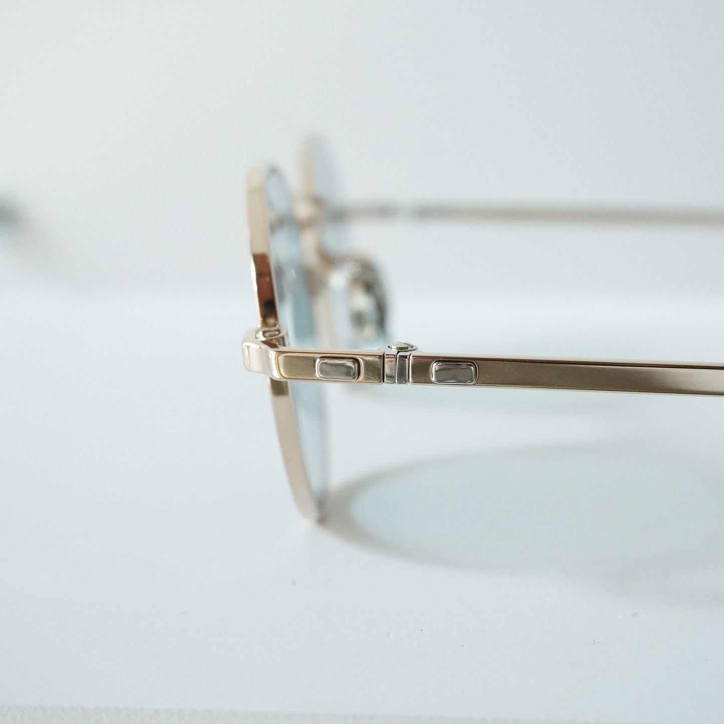 1017 48 (902 - WHITE GOLD)