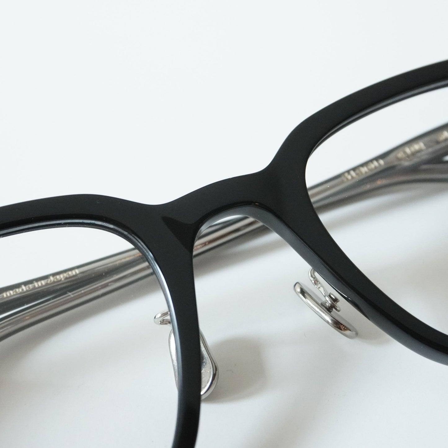 319 51 (100 - BLACK)