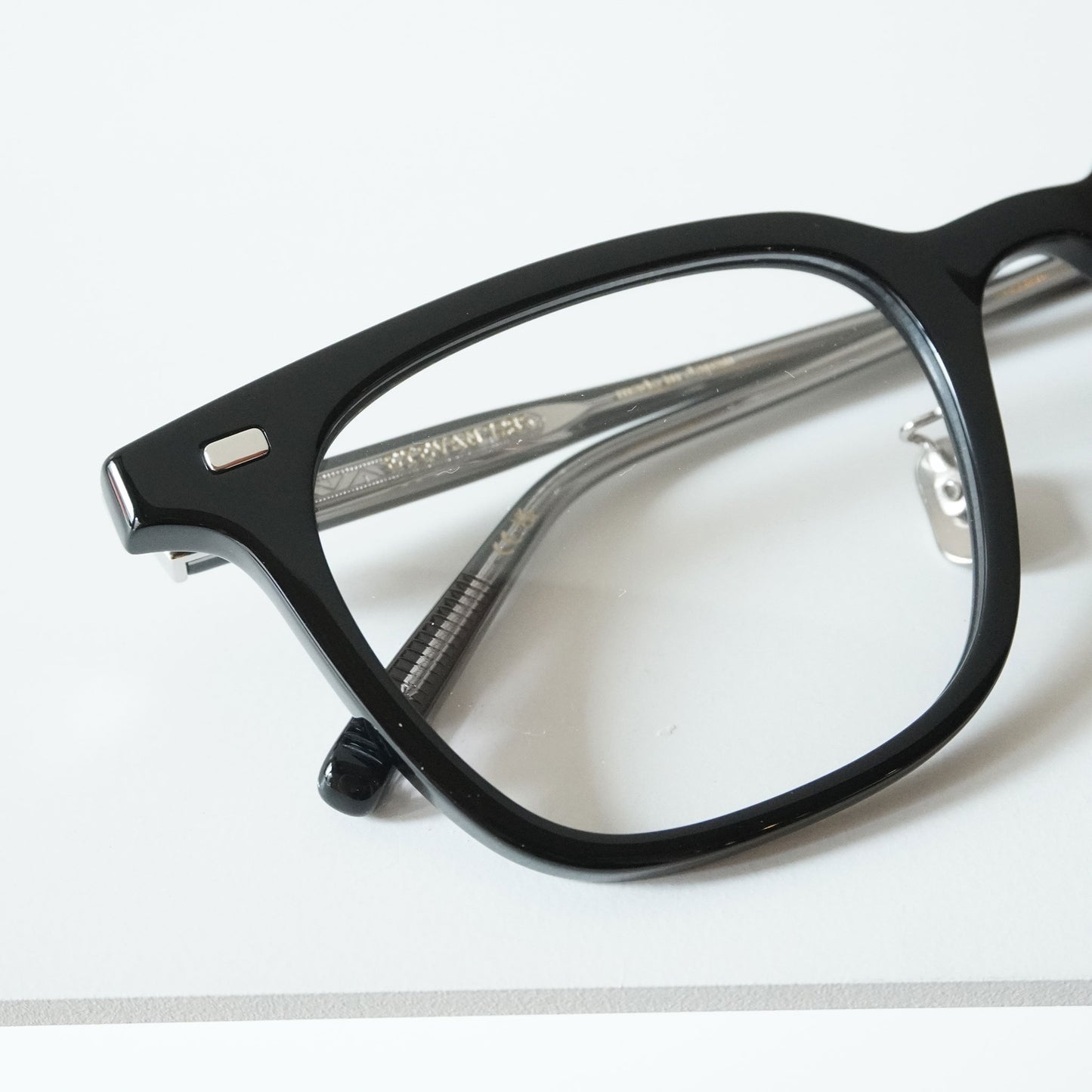 319 51 (100 - BLACK)