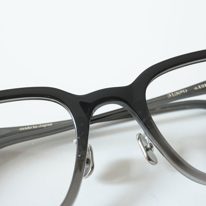 319 51 (121 - GRAY HALF)