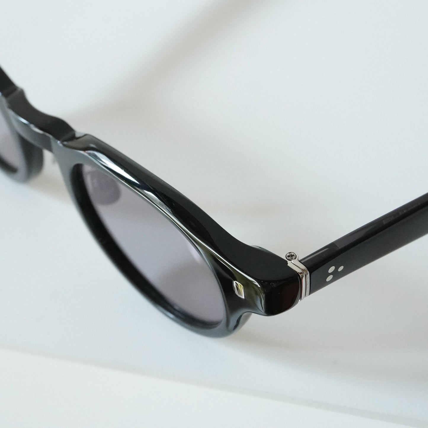 338 47 (100 - BLACK)