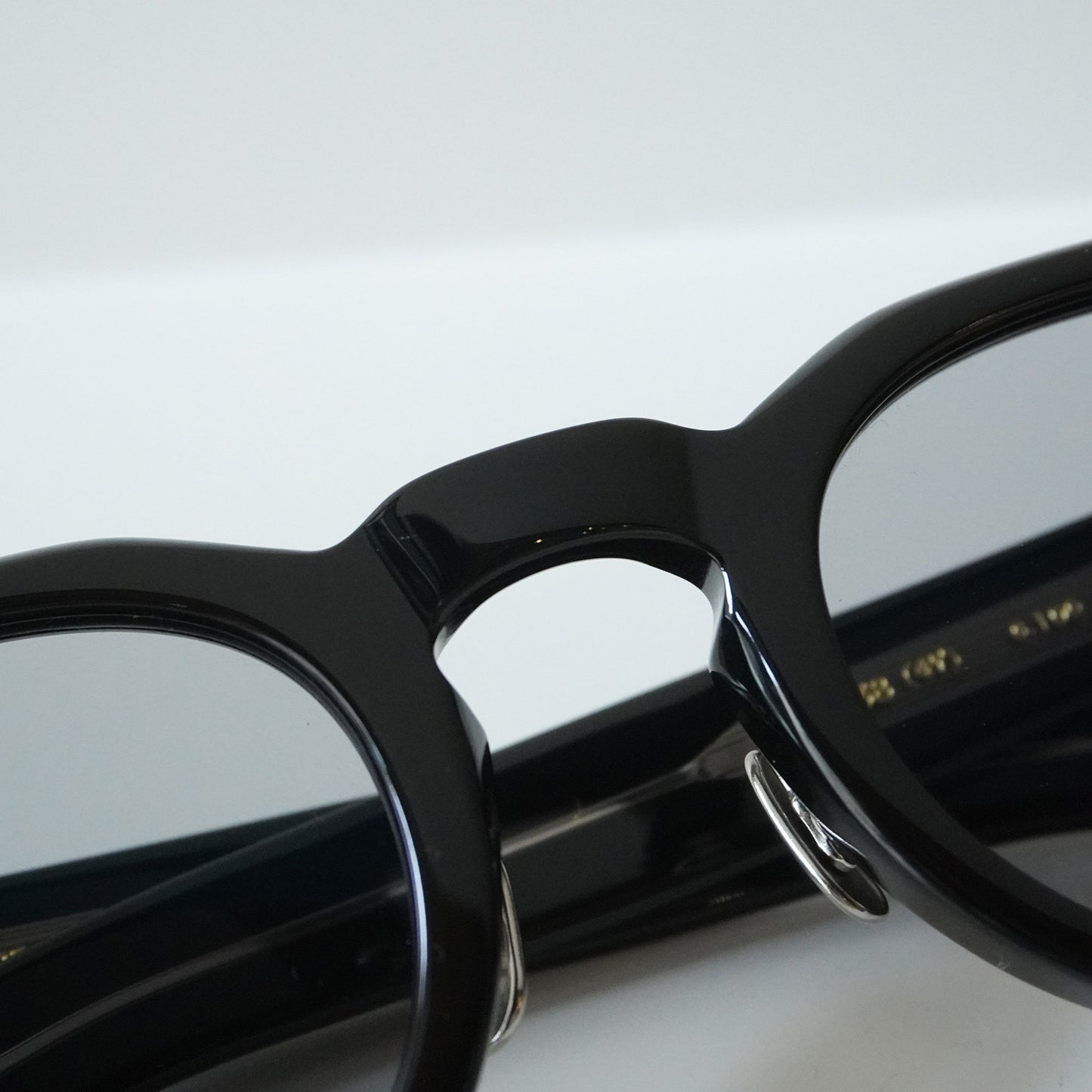338 47 (100 - BLACK)