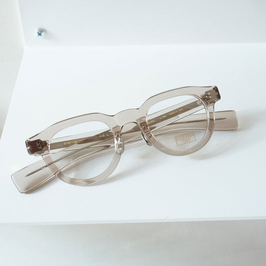 340 43 (340 - CLEAR LIGHT BROWN)