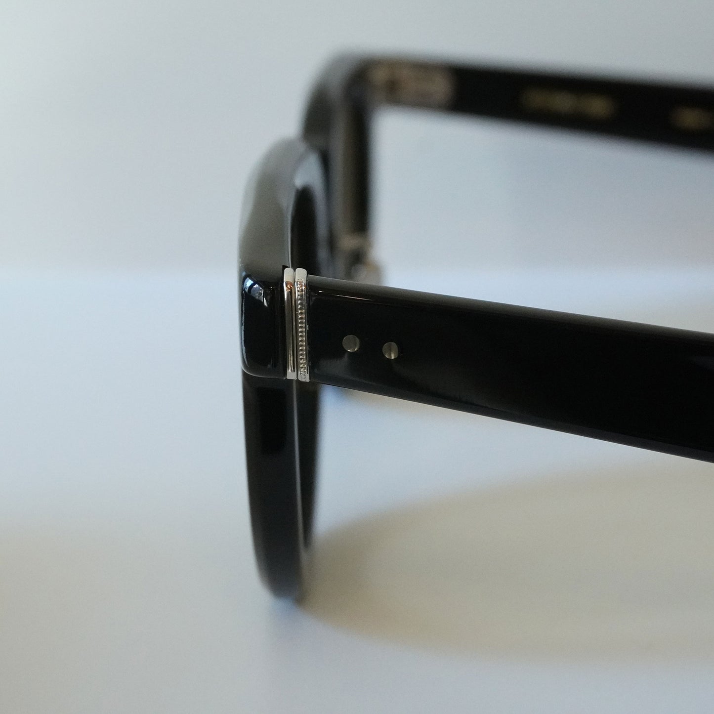 367 48 (100 - BLACK - Lens: SMOKE BROWN)