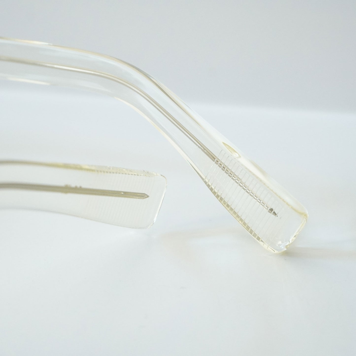 373 (307 - BEIGE CLEAR)