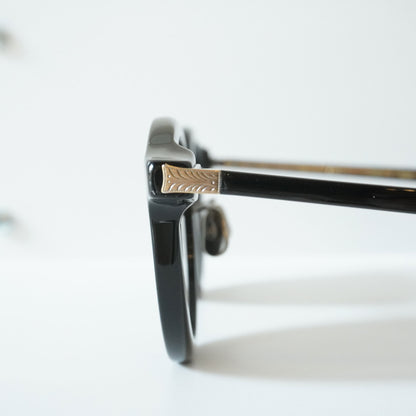 740 (100 - BLACK)