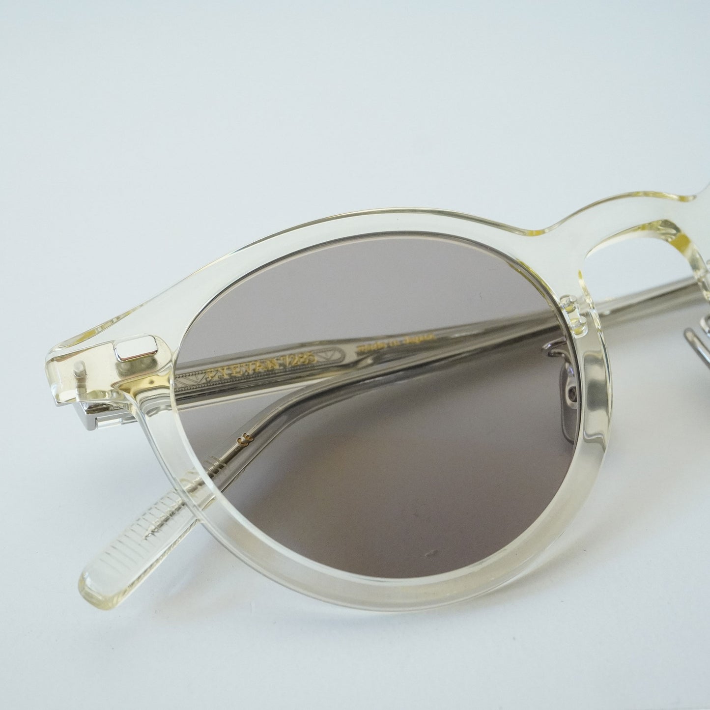 756 (307 - BEIGE CLEAR)