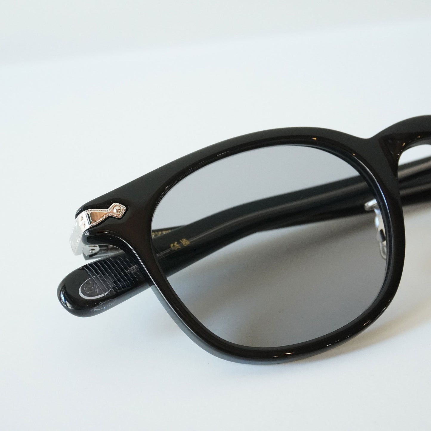 770 48 (100 - BLACK)